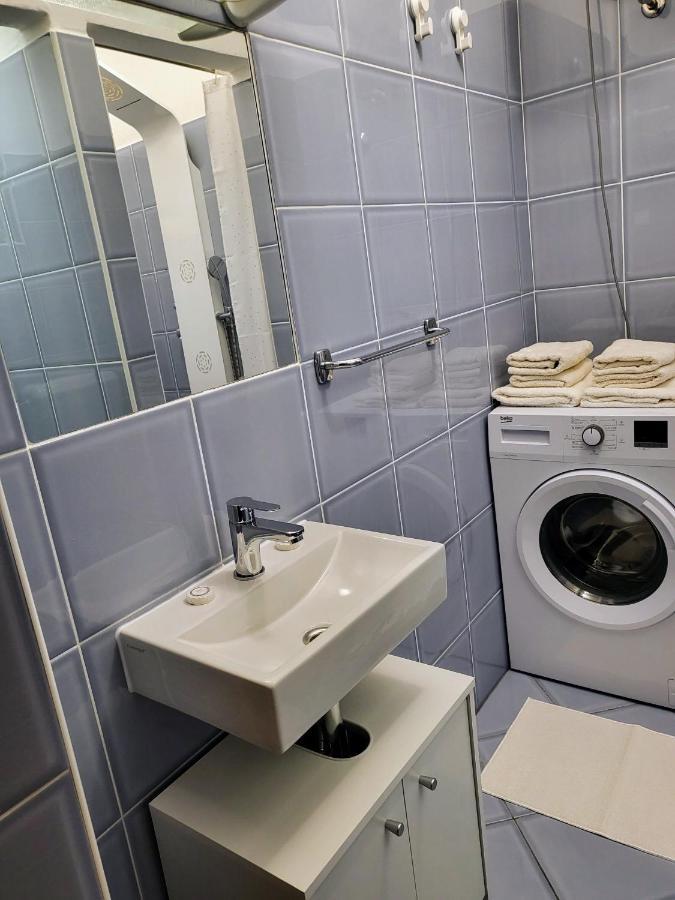 Studio Square Funtana Appartement Buitenkant foto